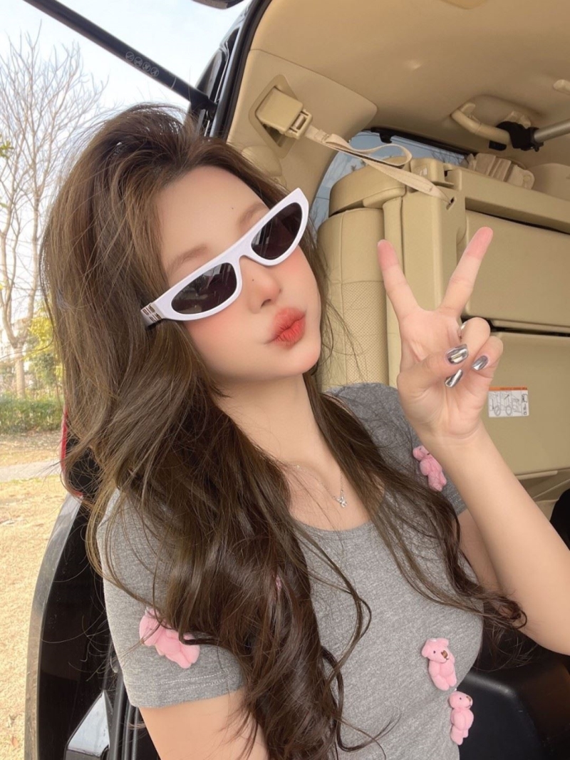 Miu miu Sunglasses